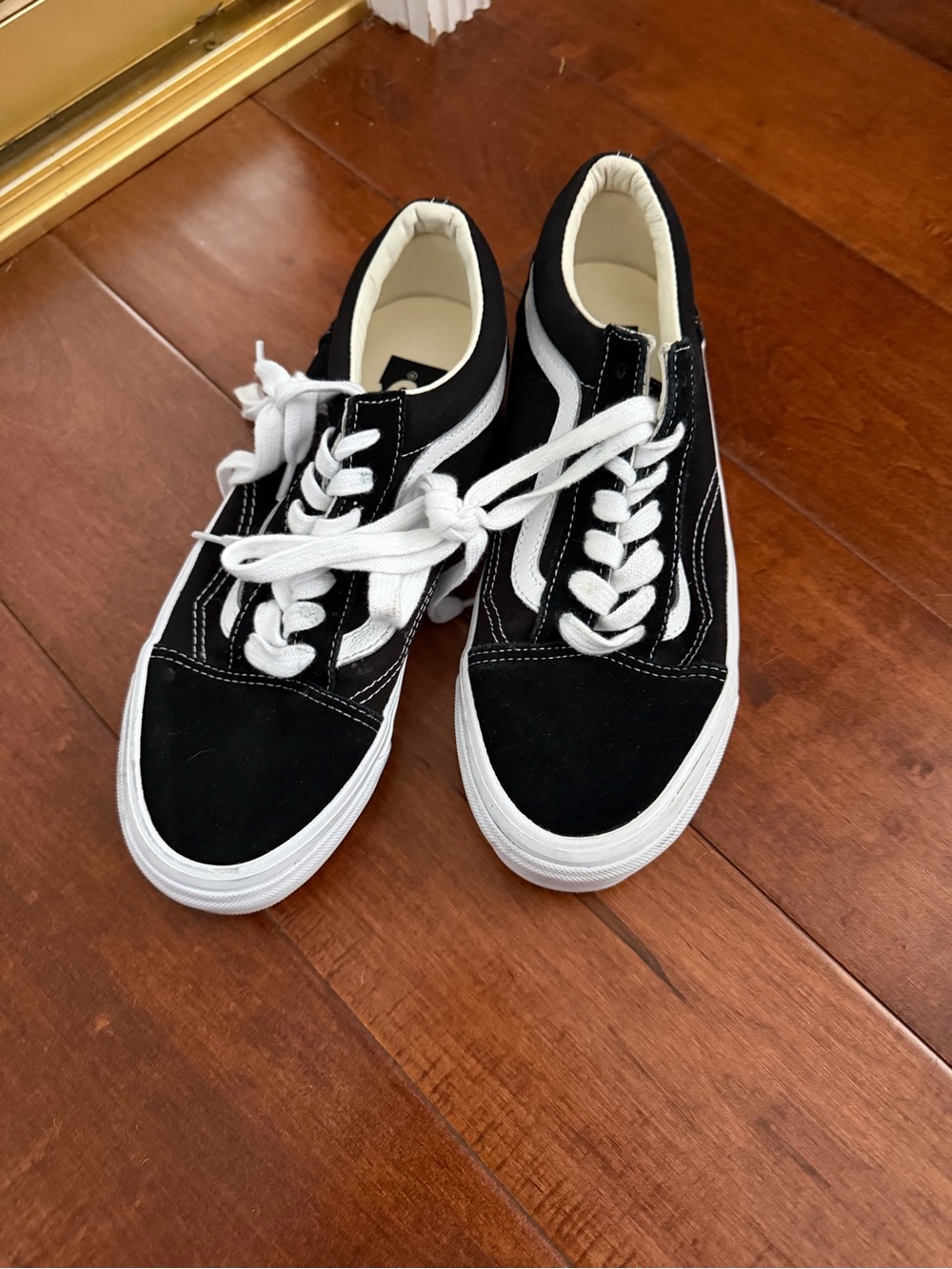 Classic Vans Sneakers